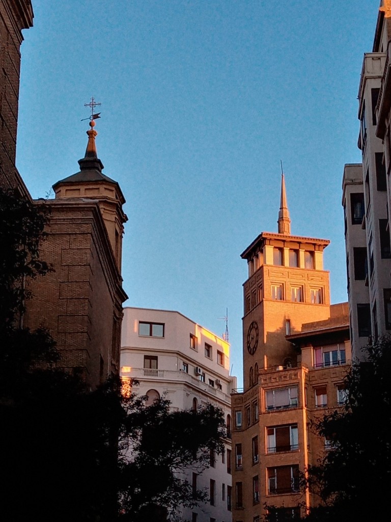 Foto: Alrededores de la iglesia de Santa Engracia - Zaragoza (Aragón), España