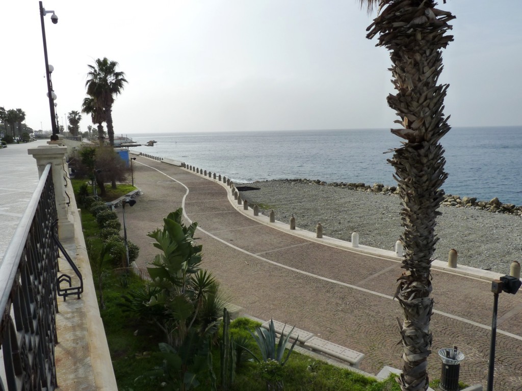 Foto: Paseo de la costa - Reggio Calabria (Calabria), Italia