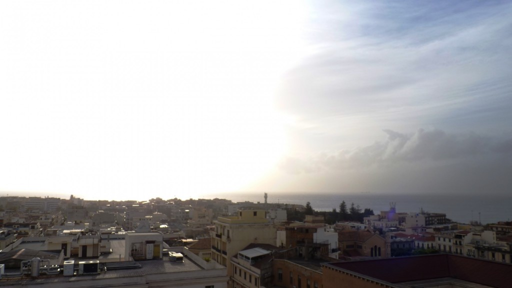 Foto: El mar desde el Castello Aragonese - Reggio Calabria (Calabria), Italia