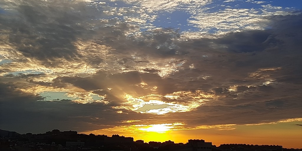 Foto: Amanecer - Sant Adrià de Besòs (Barcelona), España