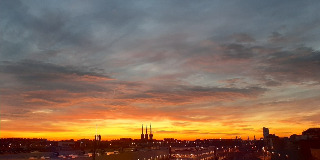 Foto: Amanecer - Sant Adrià de Besòs (Barcelona), España