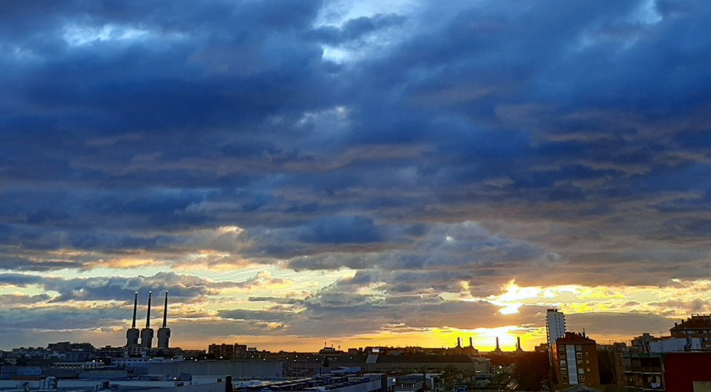 Foto: Amanecer - Sant Adrià de Besòs (Barcelona), España