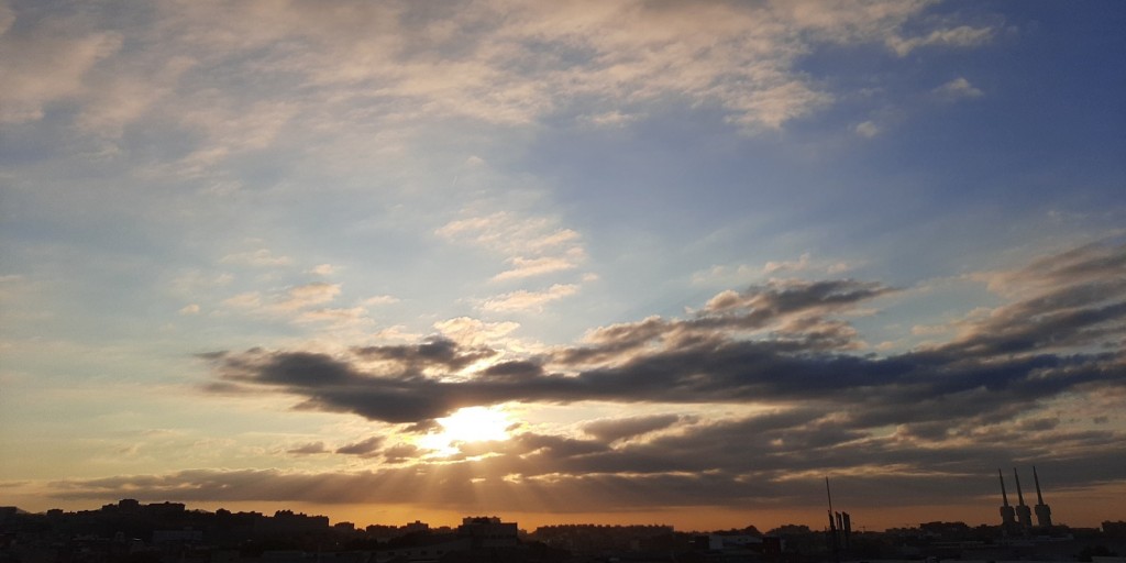 Foto: Amanecer - Sant Adrià de Besòs (Barcelona), España