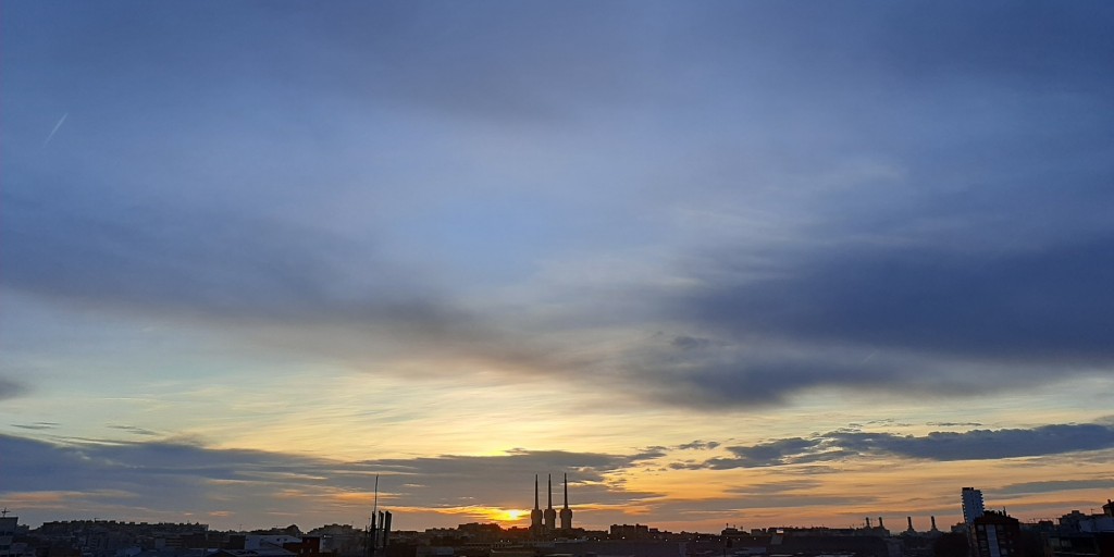 Foto: Amanecer - Sant Adrià de Besòs (Barcelona), España