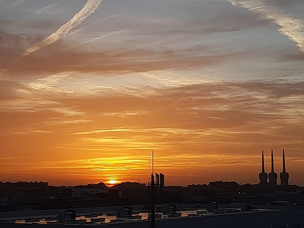 Foto: Amanecer - Sant Adrià de Besòs (Barcelona), España