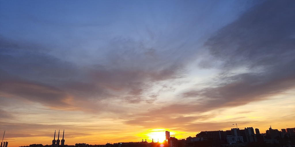 Foto: Amanecer - Sant Adrià de Besòs (Barcelona), España