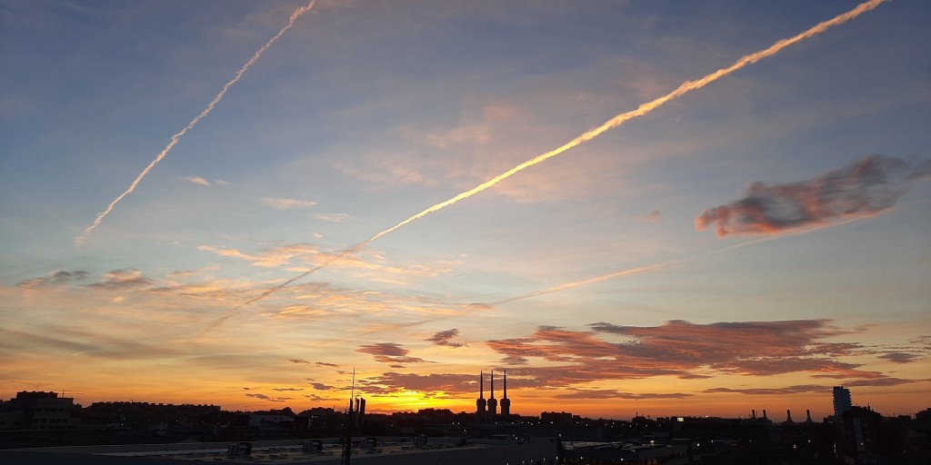 Foto: Amanecer - Sant Adrià de Besòs (Barcelona), España