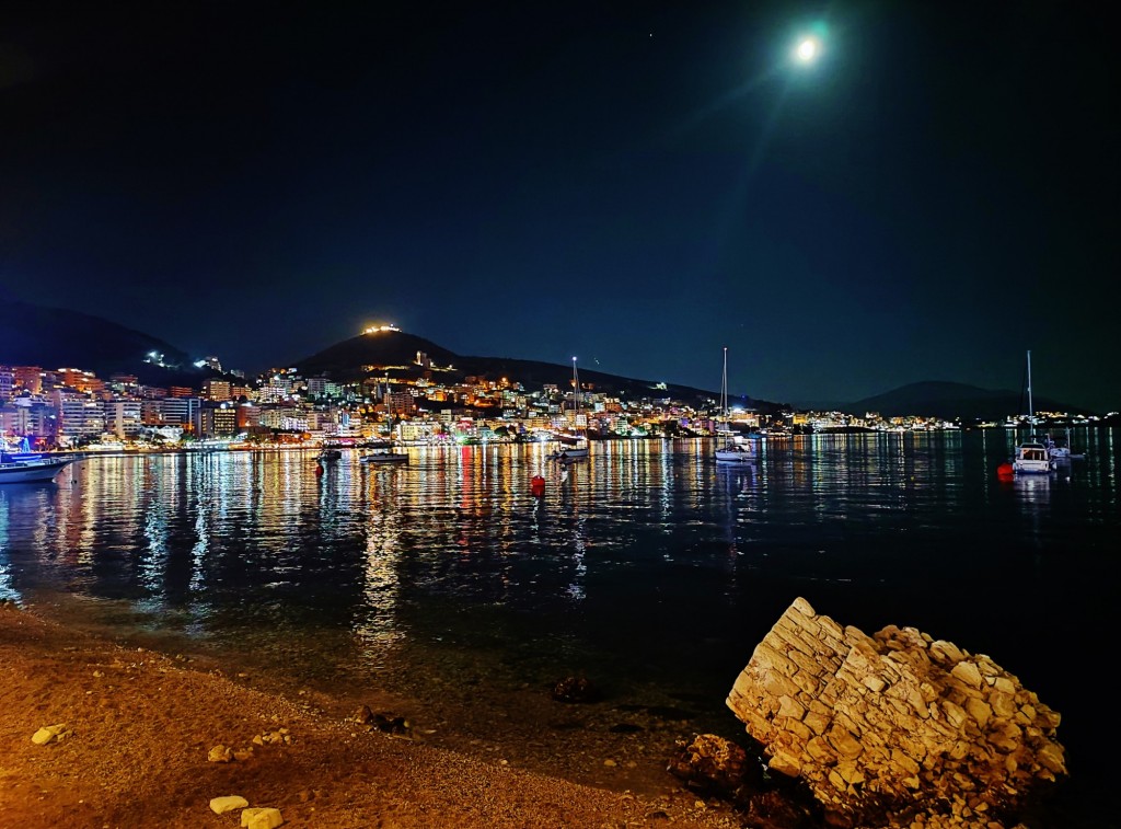 Foto: Saranda Beach - Sarandë (Vlorë), Albania