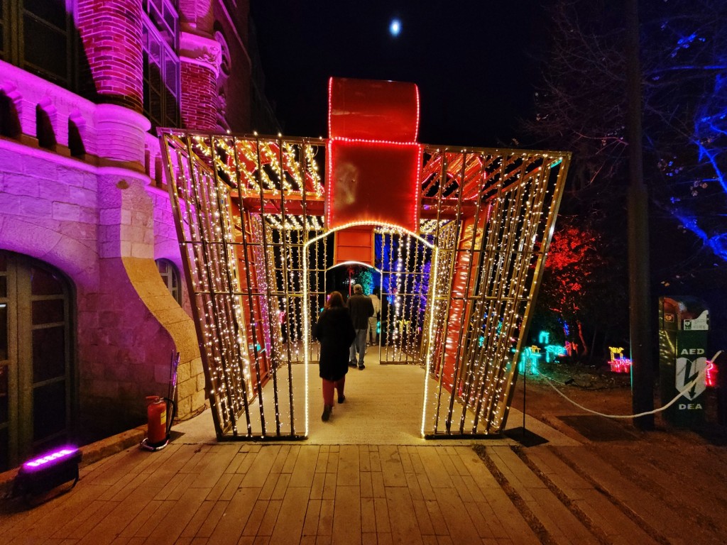 Foto: Luces en Sant Pau - Barcelona (Cataluña), España