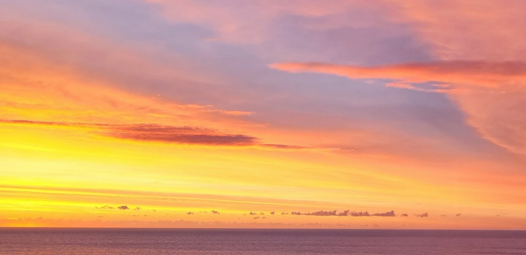 Foto: Amanecer - Begur (Girona), España