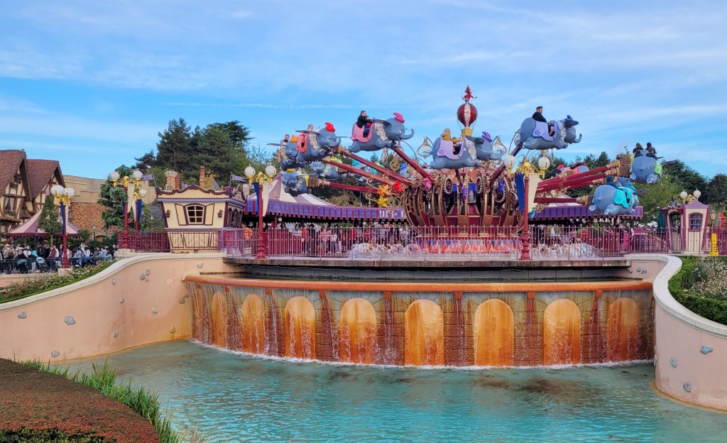 Foto: Disneyland París - Marne-la-Vallée (Île-de-France), Francia