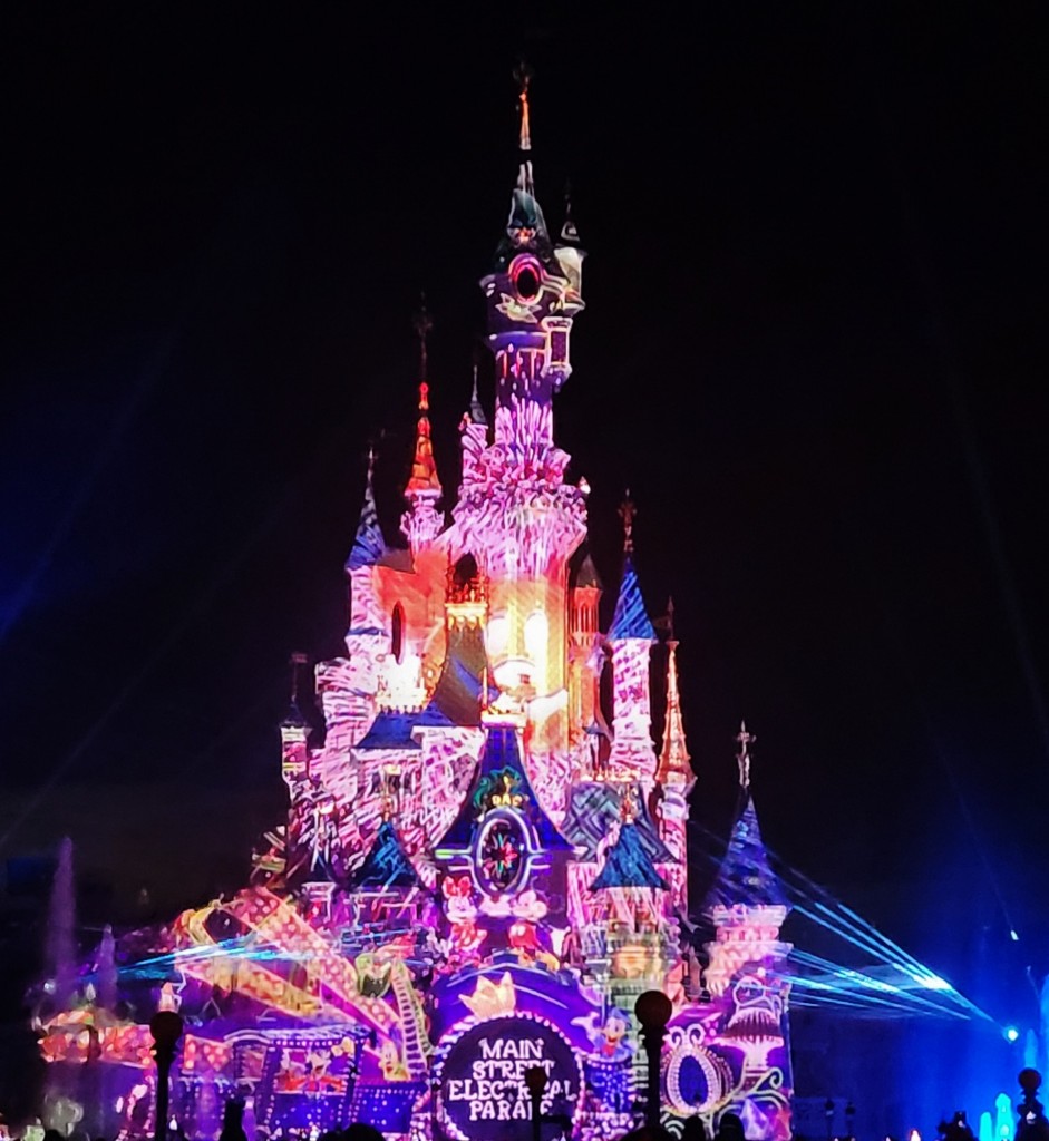 Foto: Disneyland París - Marne-la-Vallée (Île-de-France), Francia