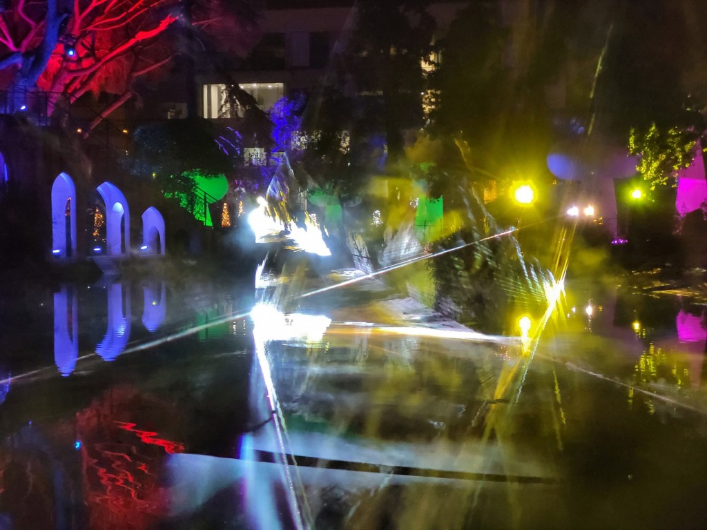 Foto: Juego de luces - Barcelona (Cataluña), España