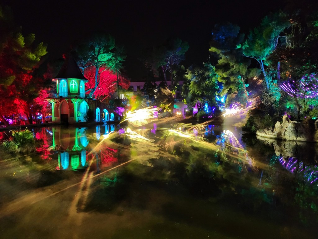 Foto: Juego de luces - Barcelona (Cataluña), España