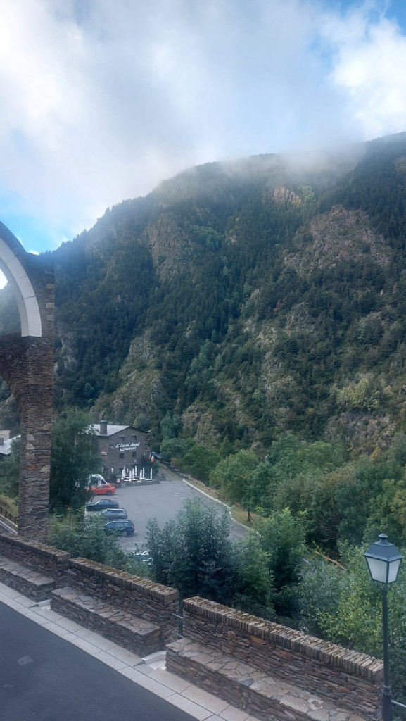 Foto de Santuario de N.S. de Meritxell, Andorra