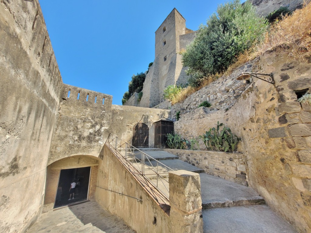 Foto: Castillo Aragonés - Ischia (Campania), Italia