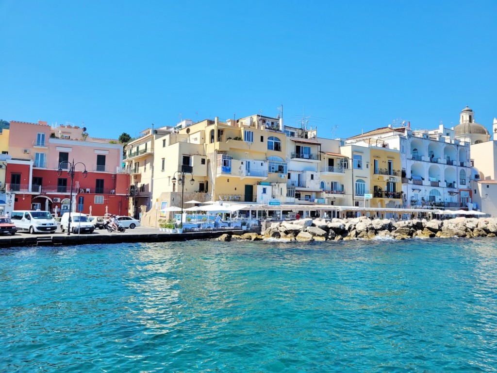 Foto: Vista de la ciudad - Ischia (Campania), Italia