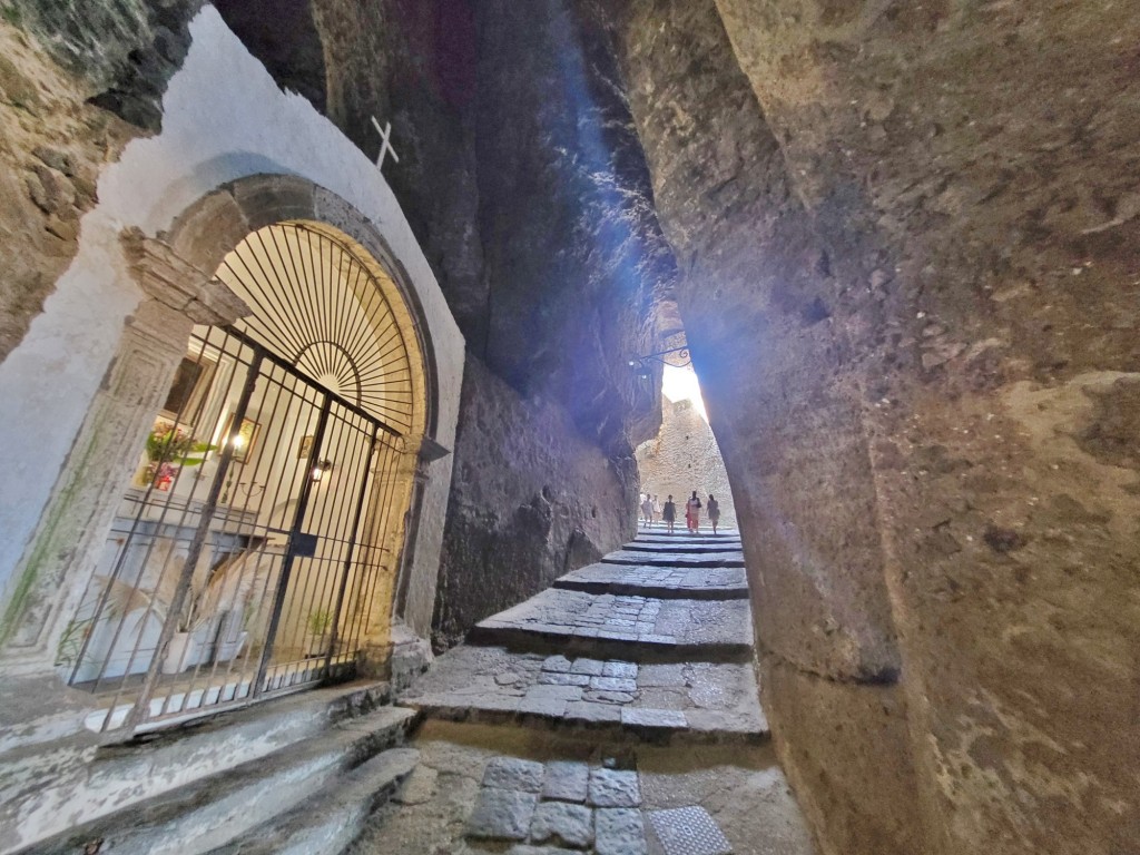 Foto: Castillo Aragonés - Ischia (Campania), Italia