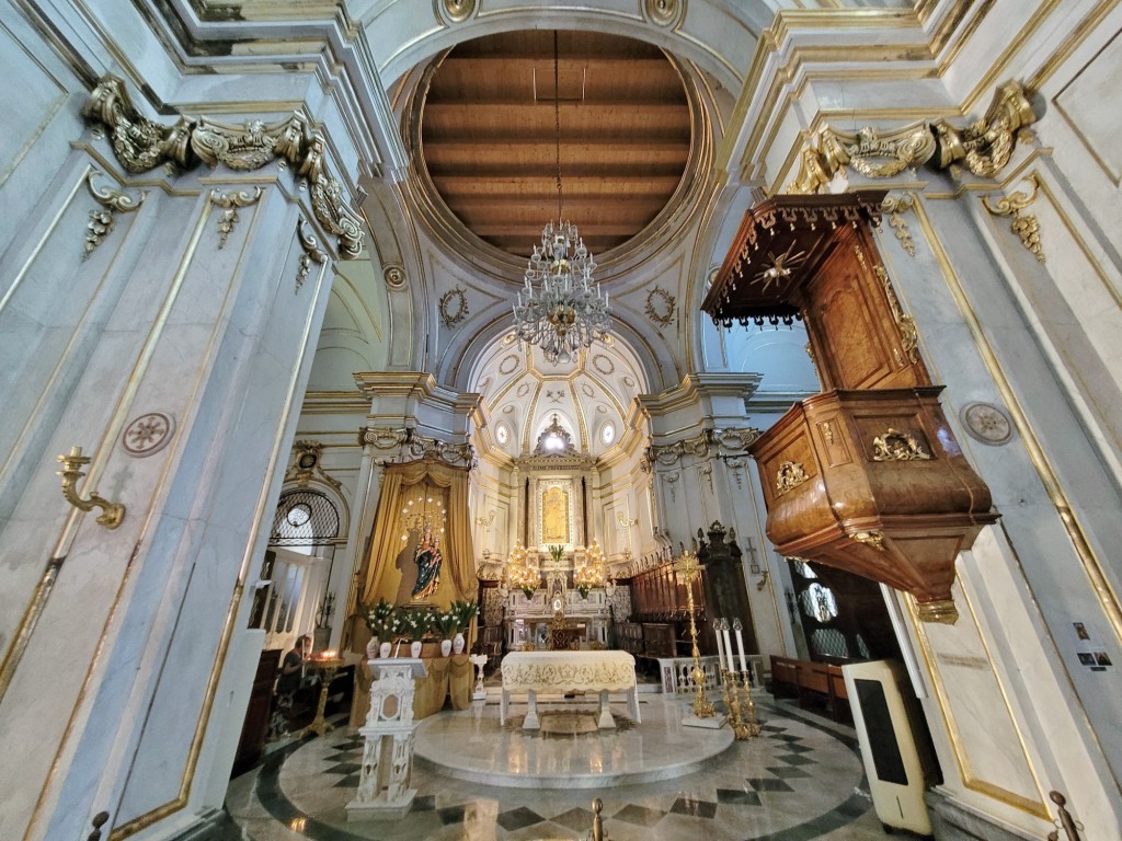 Foto: Iglesia de Santa María - Positano (Campania), Italia