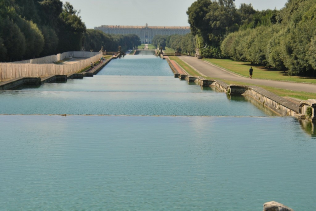 Foto: Jardines del Palacio Real - Caserta (Campania), Italia