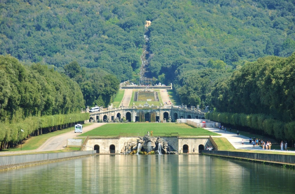 Foto: Jardines del Palacio Real - Caserta (Campania), Italia