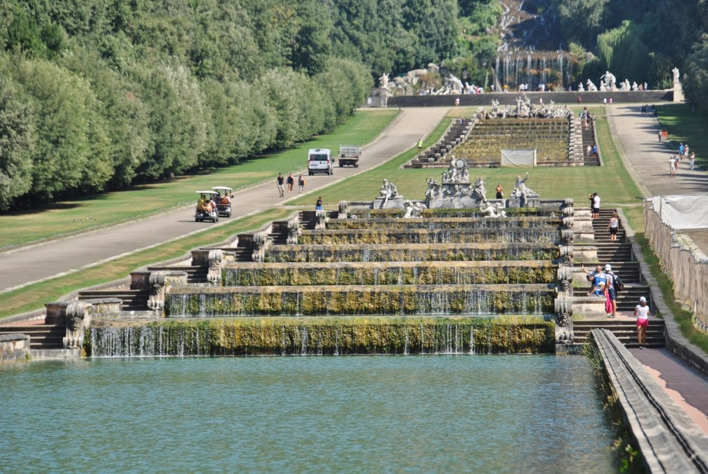 Foto: Jardines del Palacio Real - Caserta (Campania), Italia