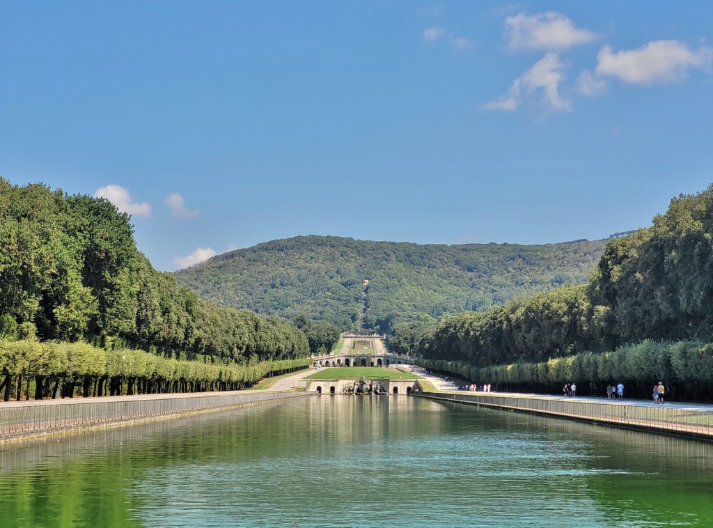 Foto: Jardines del Palacio Real - Caserta (Campania), Italia