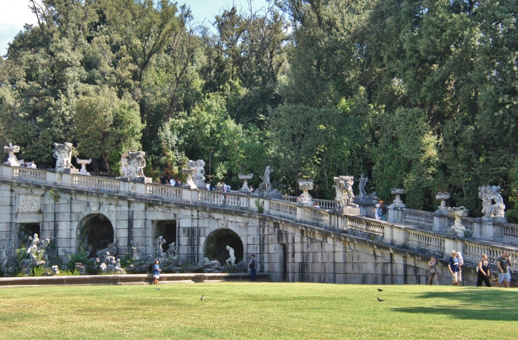 Foto: Jardines del Palacio Real - Caserta (Campania), Italia