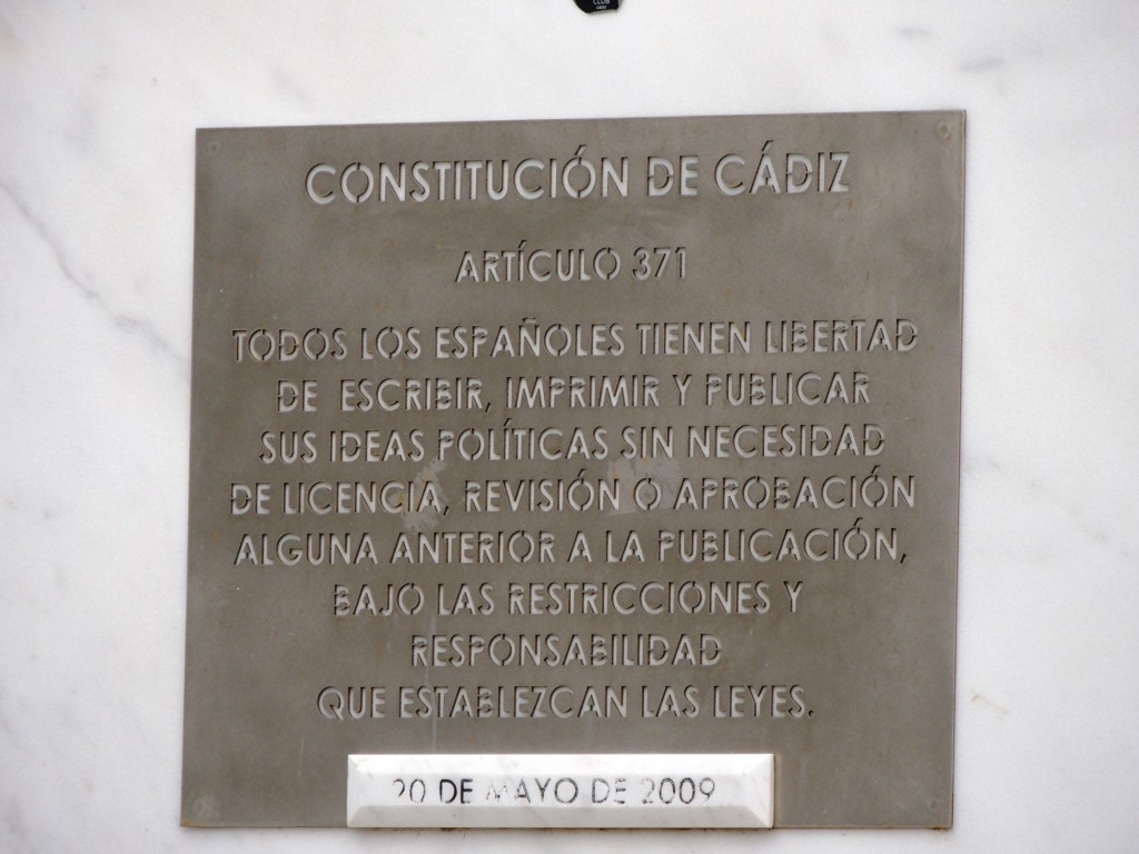 Foto: Placa en la Glorieta de los Periodistas - Cádiz (Andalucía), España