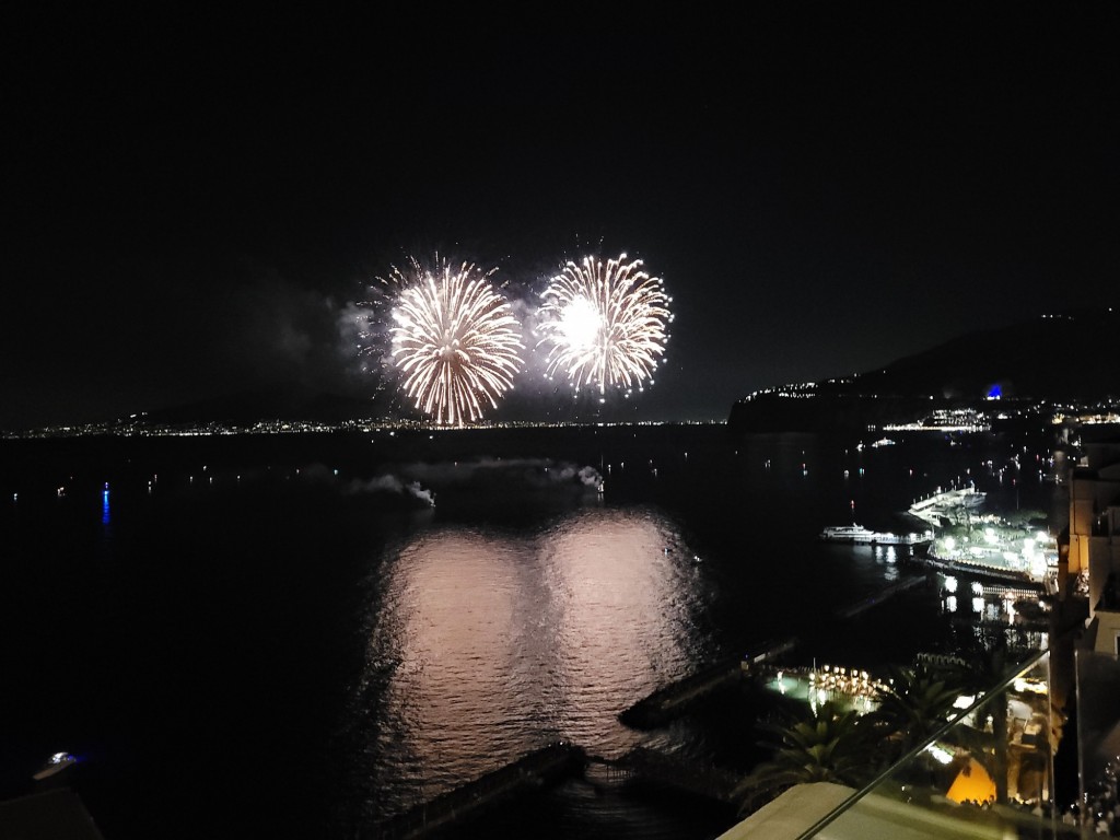 Foto: Fuegos artificiales - Sorrento (Campania), Italia