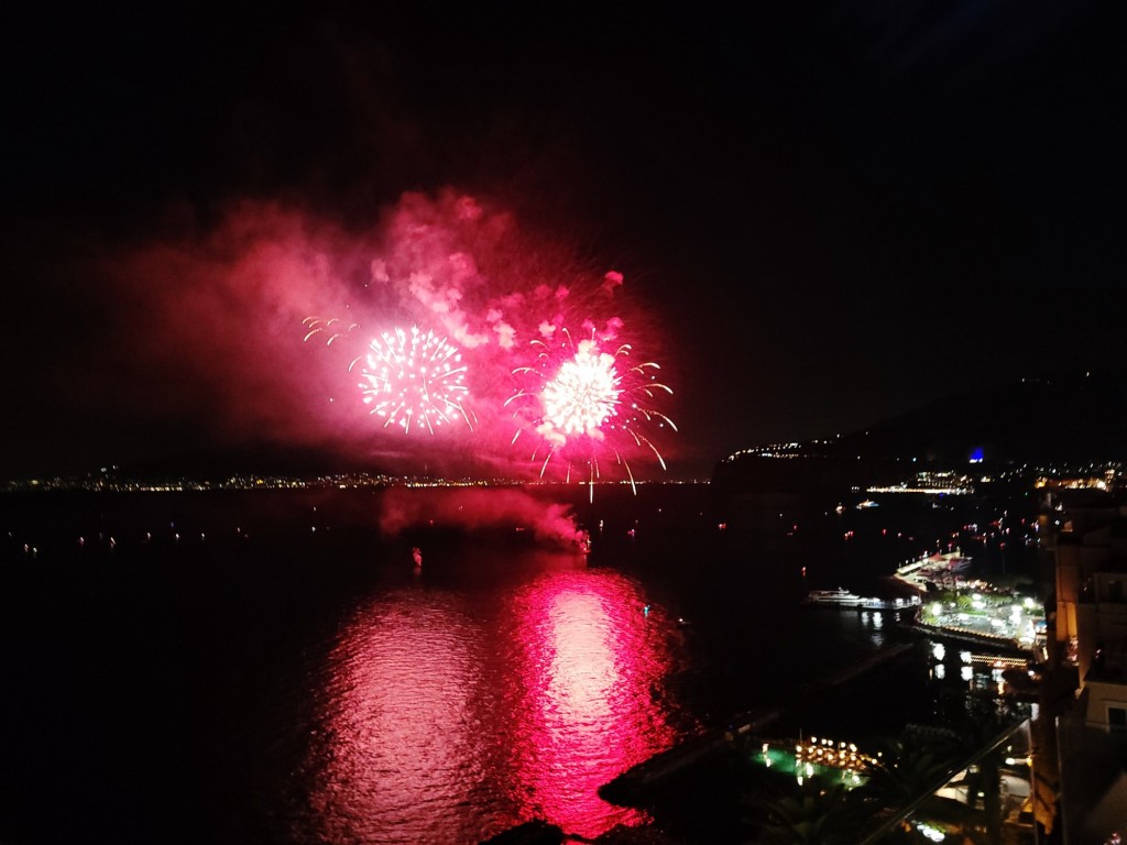 Foto: Fuegos artificiales - Sorrento (Campania), Italia