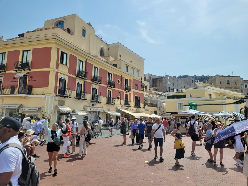 Foto: Centro histórico - Capri (Campania), Italia