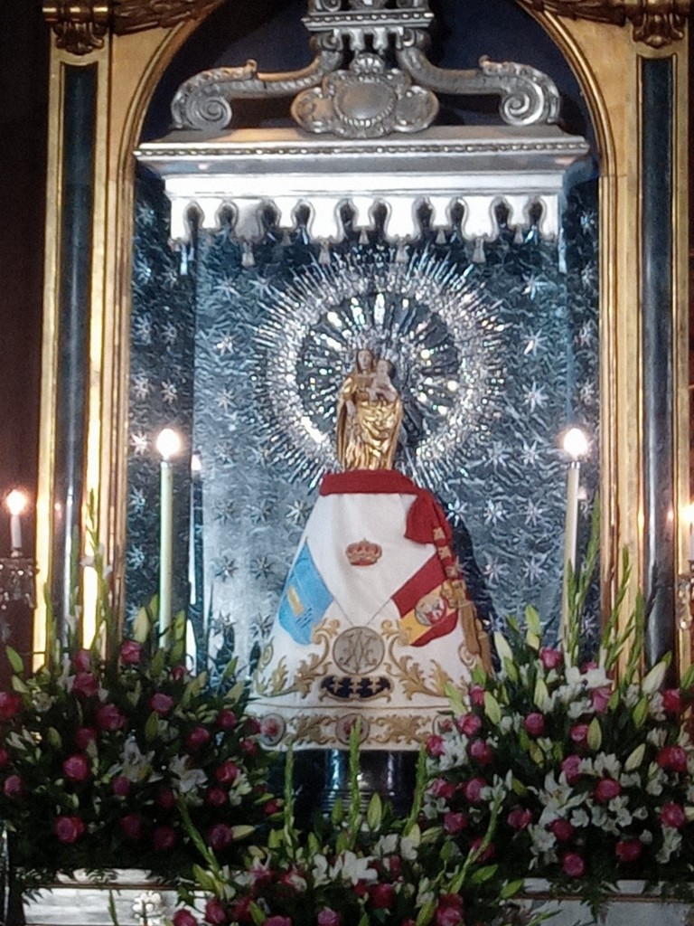 Foto: 12 de octubre en la parroquia de San Juan - Calatayud (Zaragoza), España