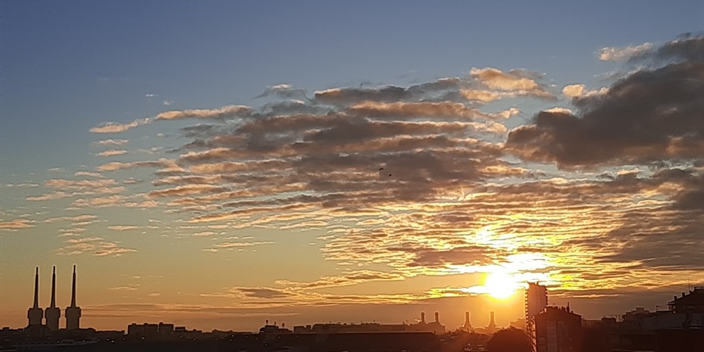 Foto: Amanecer - Sant Adrià de Besòs (Barcelona), España