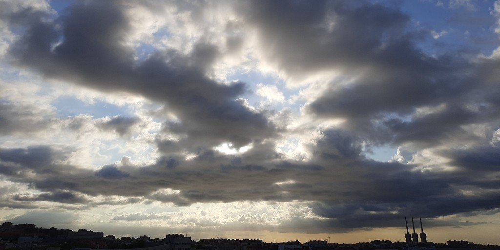 Foto: Amanecer - Sant Adrià de Besòs (Barcelona), España