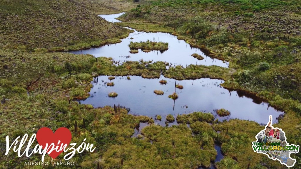 Foto: Villapinzón Cundinamarca - Laguna del Valle, nacimiento del rio Bogotá de Colombia Villapinzón Cundinamarca desde DRON (Cundinamarca), Colombia