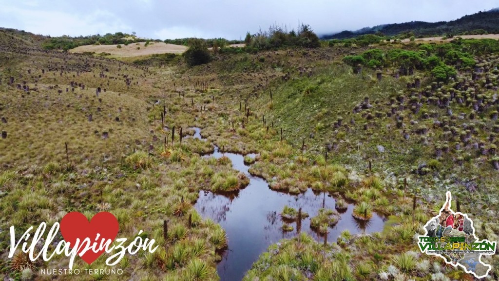 Foto: Laguna del Valle, nacimiento del rio Bogotá de Colombia Villapinzón Cundinamarca desde DRON - Villapinzón Cundinamarca (Cundinamarca), Colombia