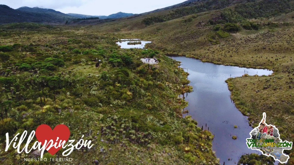 Foto: Laguna del Valle, nacimiento del rio Bogotá de Colombia Villapinzón Cundinamarca desde DRON - Villapinzón Cundinamarca (Cundinamarca), Colombia