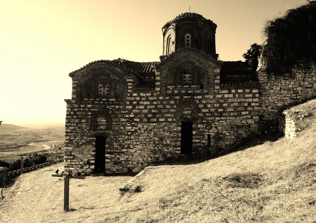 Foto: Kisha Shën Triadha - Berati (Berat), Albania