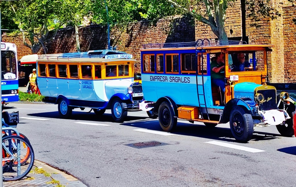 Foto: Exposició d’Autobusos Clàssics de Barcelona 2024 - Barcelona (Cataluña), España