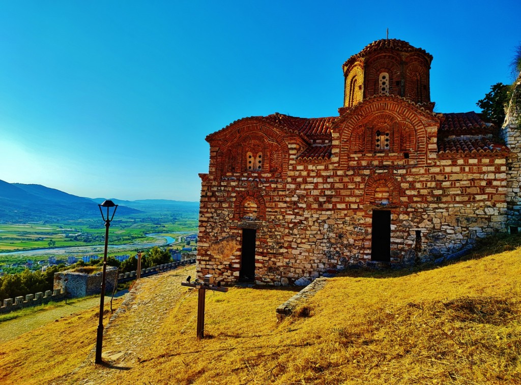 Foto: Kisha Shën Triadha - Berati (Berat), Albania