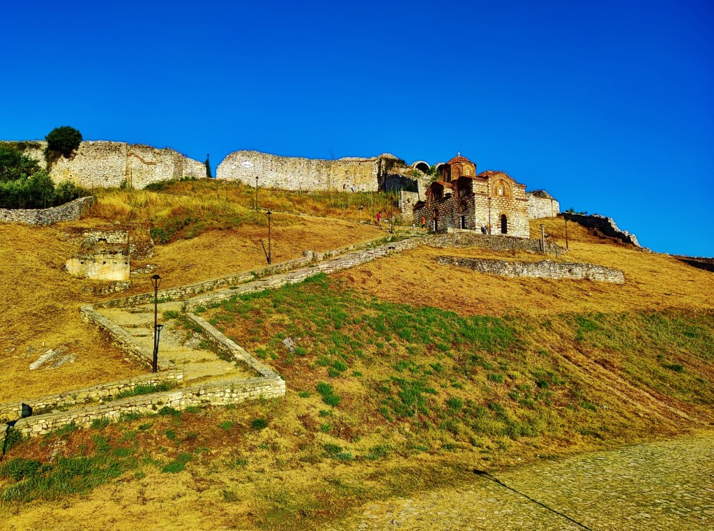 Foto: Rrugica Shën Triadha - Berati (Berat), Albania