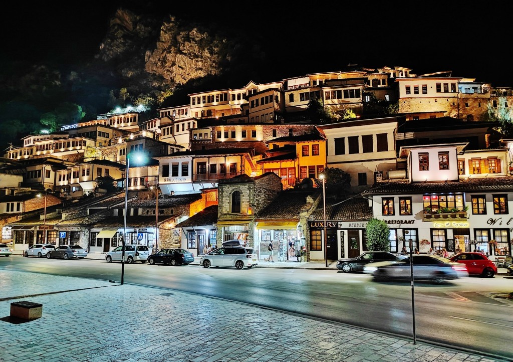 Foto: Mangalem - Berati (Berat), Albania