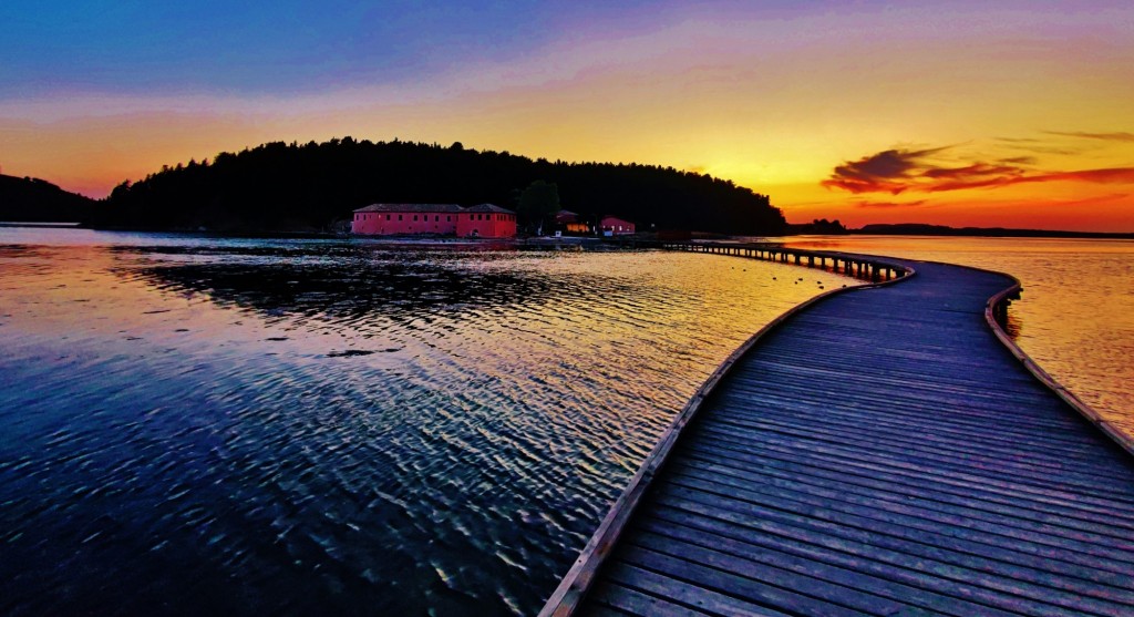 Foto: Ishulli i Zvërnecit - Zvërnec (Vlorë), Albania