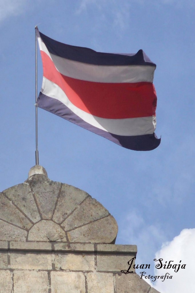 Foto: Bandera de Costa Rica - Alajuela, Costa Rica