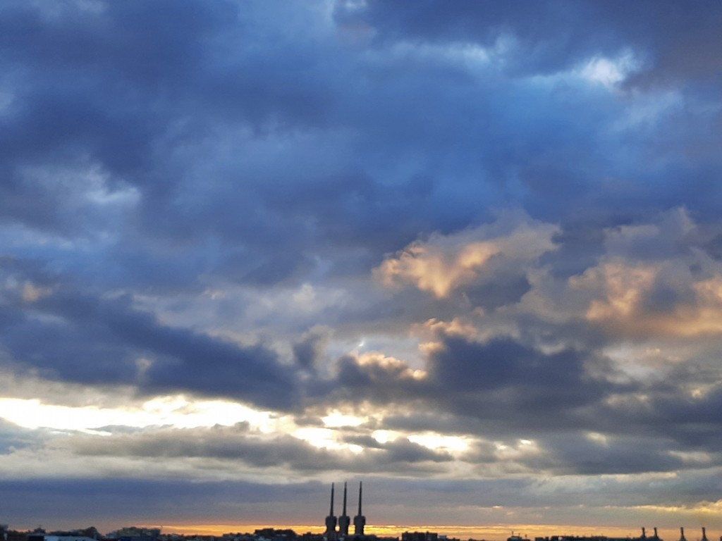 Foto: Amanecer - Sant Adrià de Besós (Barcelona), España