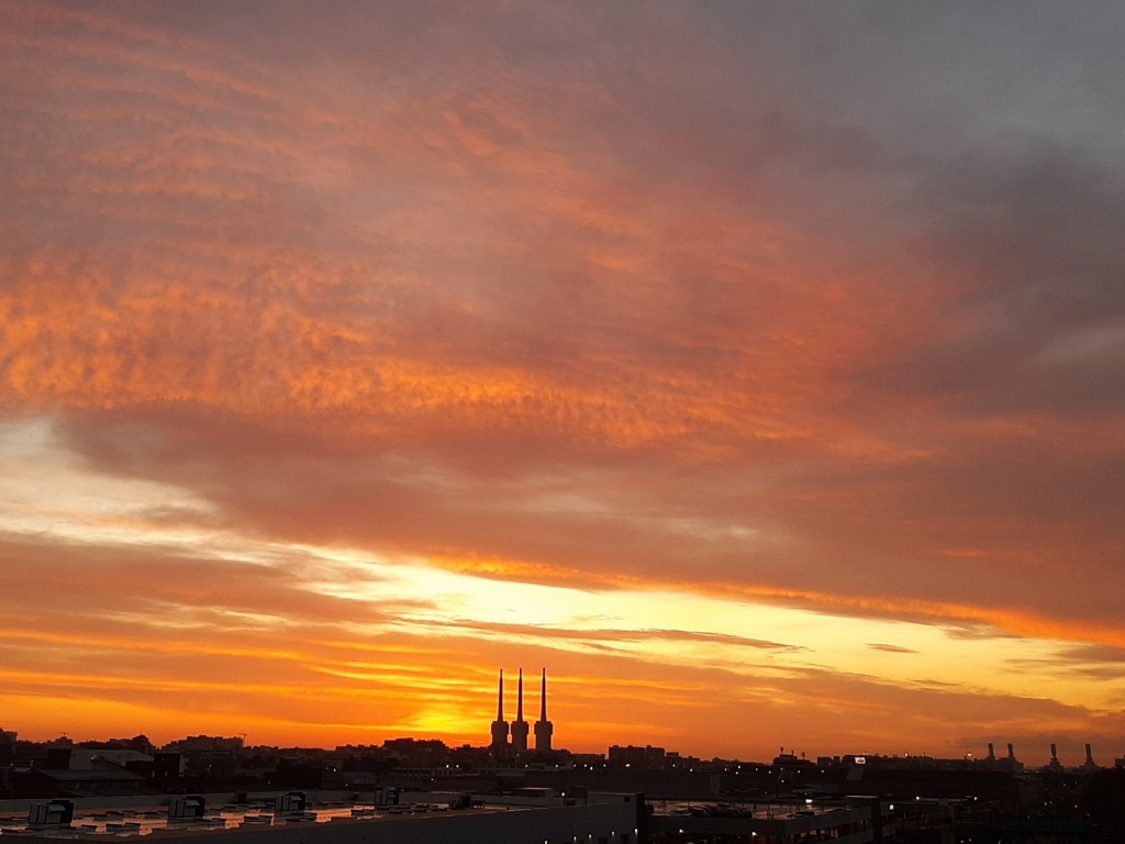 Foto: Amanecer - Sant Adrià de Besós (Barcelona), España