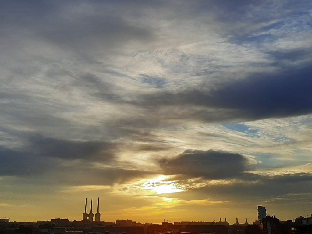 Foto: Amanecer - Sant Adrià de Besós (Barcelona), España