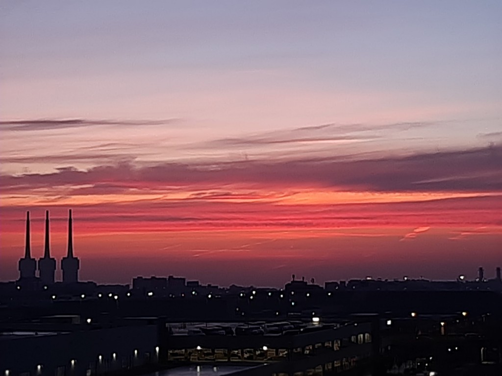 Foto: Amanecer - Sant Adrià de Besós (Barcelona), España