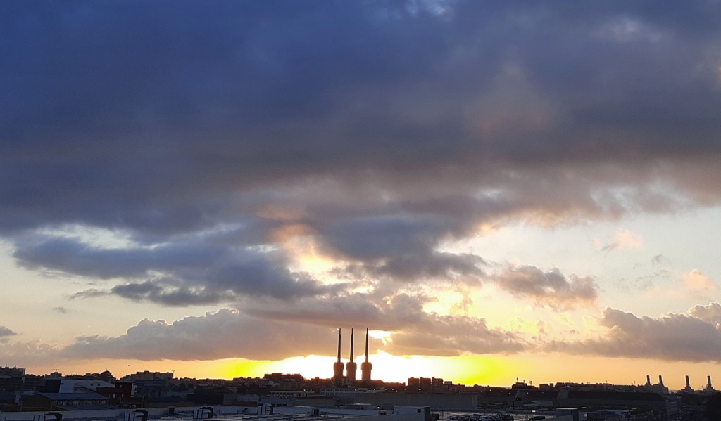 Foto: Amanecer - Sant Adrià de Besós (Barcelona), España